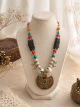 Ethnic pandent necklace